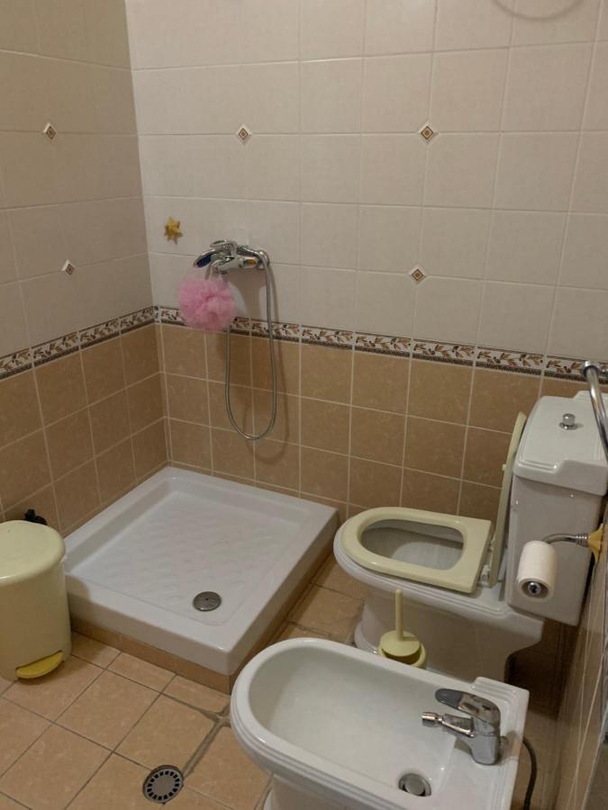 Tirana Apartment B&B Exteriör bild