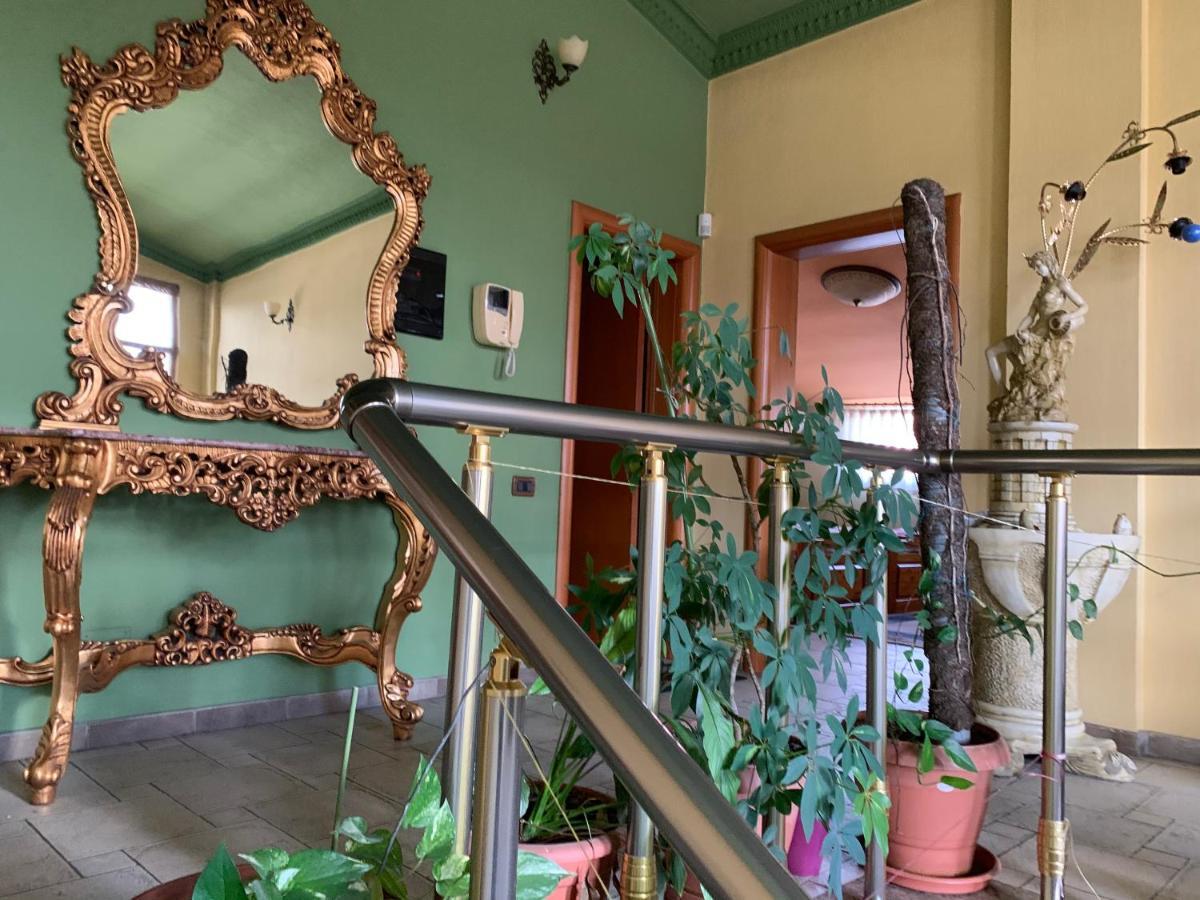 Tirana Apartment B&B Exteriör bild